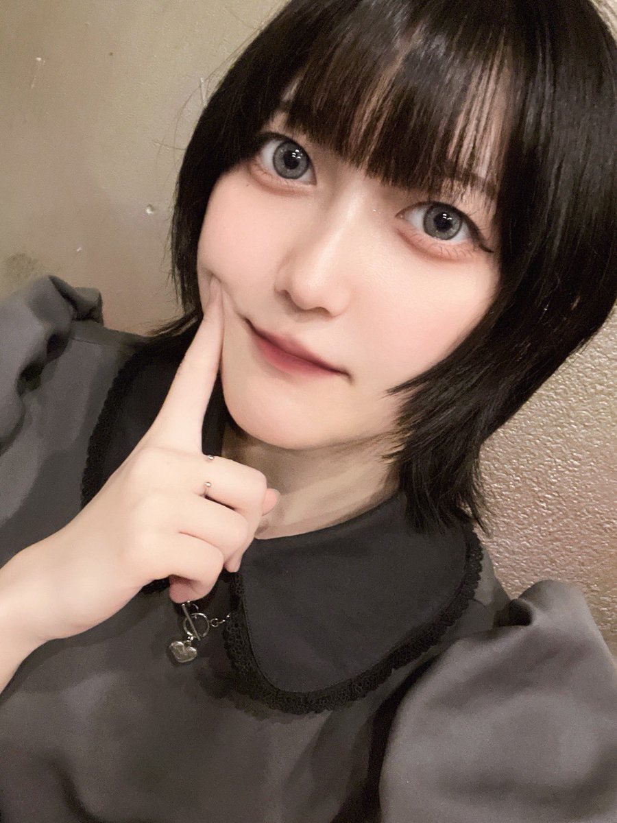 おはようなのです꒰ঌ ♡ ໒꒱

三連休中日です！きりちゃん、ねねちゃん、ひよこちゃんとお待ちしております🫶

なの(<a href="/loop_nano/">なの꒰ঌ ♡ ໒꒱</a>)
#ダーツ　#メイド　#秋葉原　#ダーツ女子