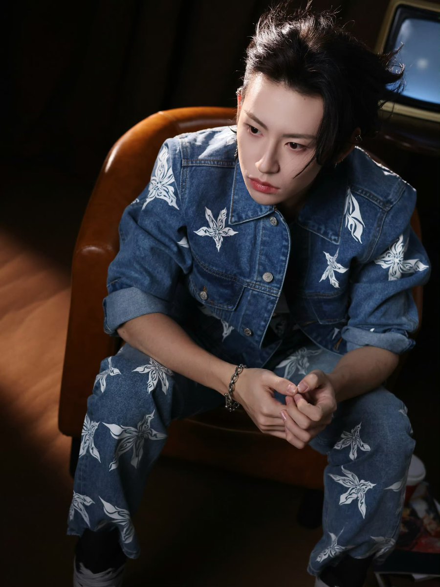 deadline520's tweet image. 251123 오피셜 웨이보 🆙

#샤오귀 #왕린카이 #xiaogui #wanglinkai #lilghost #小鬼 #王琳凯