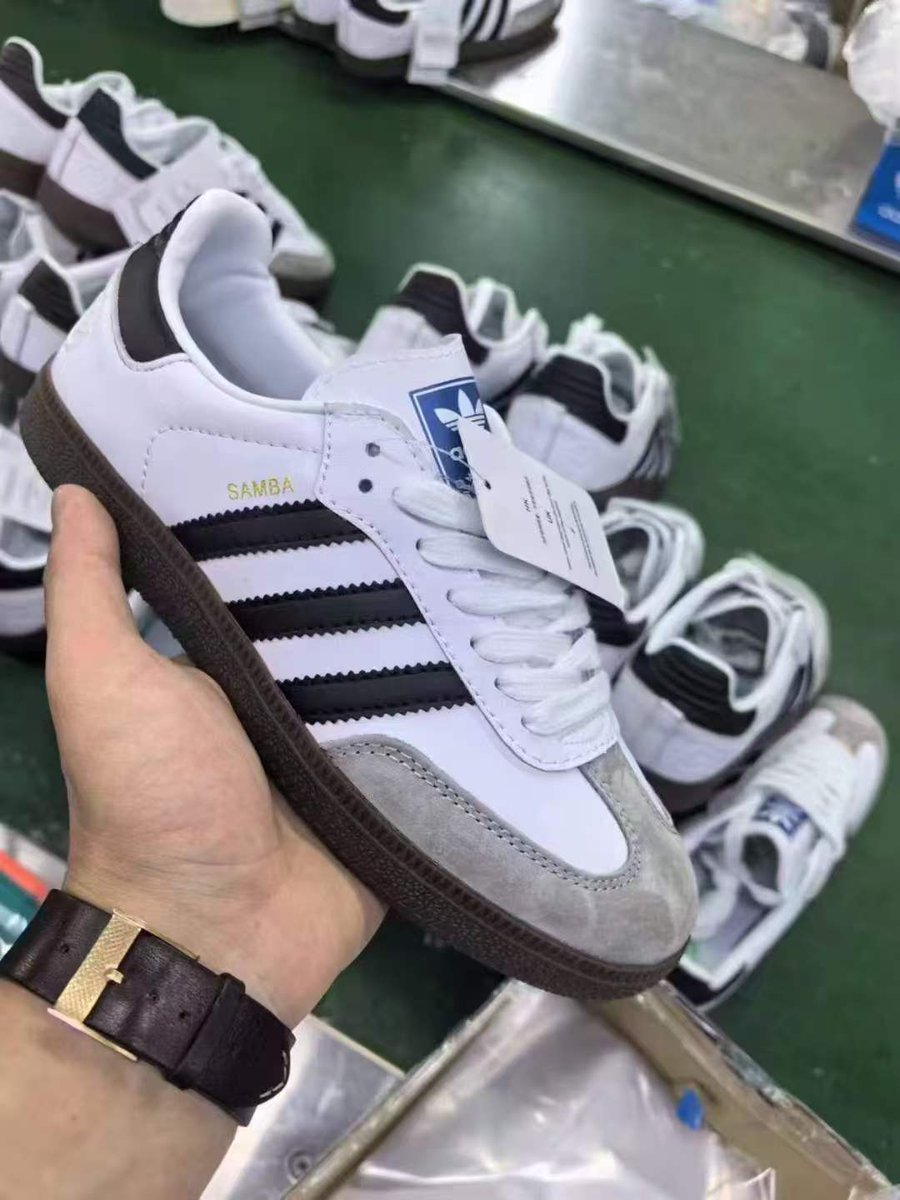 happyfeet_kicks's tweet image. Mara  #gokthisweek   #punguzaemotions   Blessed Sunday   Lando   Barnes   Liverpool   Tottenham  #paidgoonsunmasked 

Leteni 3500 mpite na hii ,reach out 0758127894 ,unisex  and we deliver countrywide. POD within Nairobi