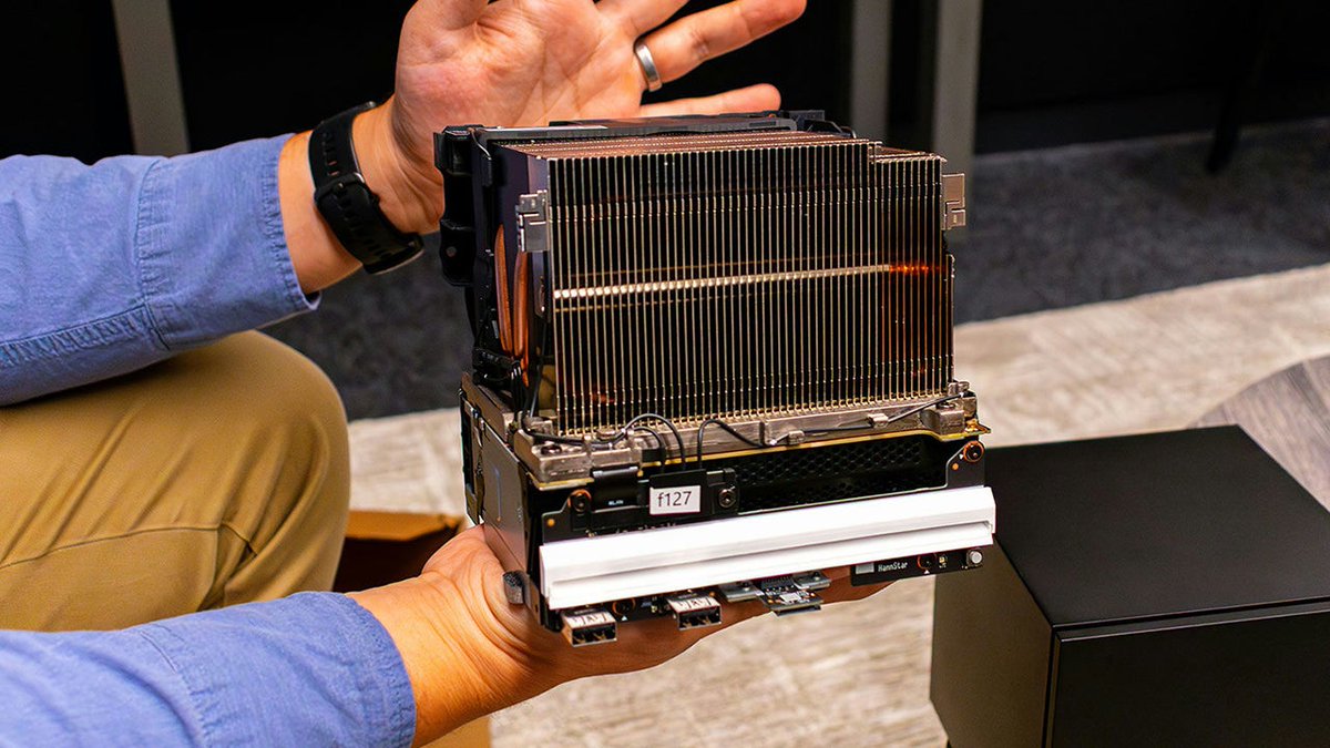 techgamegr's tweet image. Εικασίες για την Ημερομηνία Κυκλοφορίας του Steam Machine: Πότε θα Κυκλοφορήσει; techgame.gr/tech/eikasies-…

#TechWorld #TechTrends