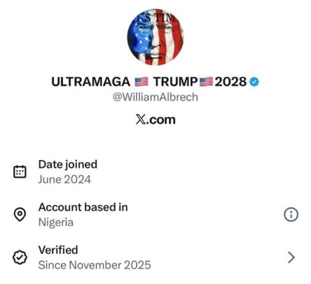 AdameMedia's tweet image. What does it say about the IQ of the diehard MAGA cult that they fell for this? 🤣🤣🤣