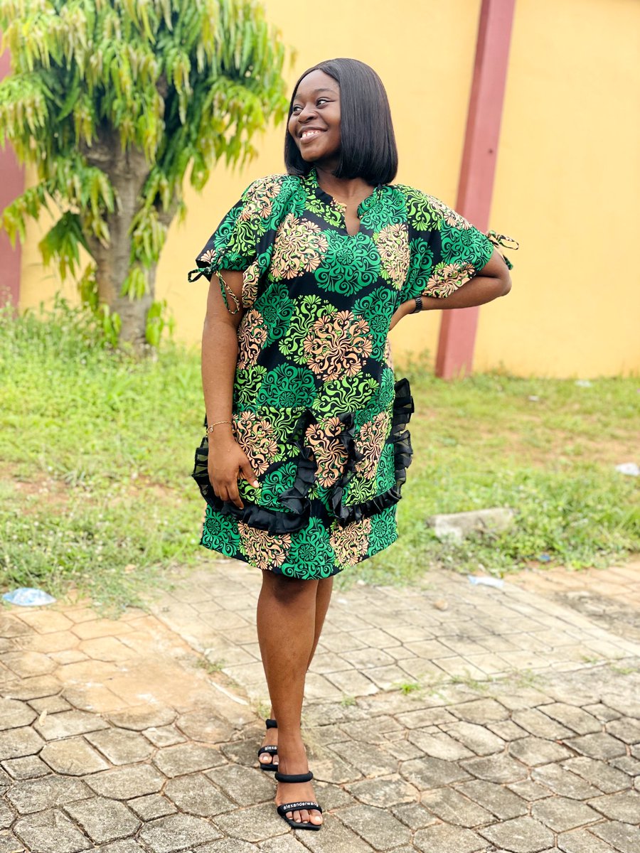EjikeCassandra's tweet image. Happy Sunday 😍😍