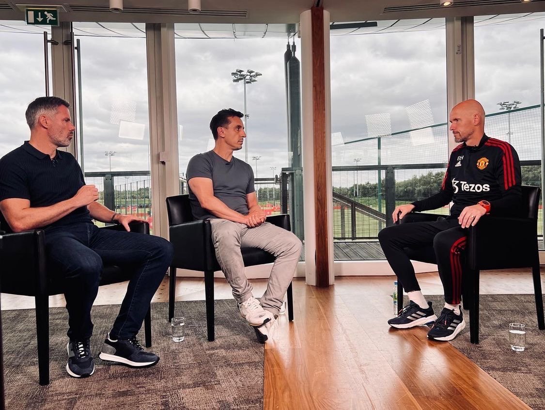 🚨 Hi 👋  <a href="/GNev2/">Gary Neville</a> <a href="/Carra23/">Jamie Carragher</a>

When are you two going to sit down with Arne Slot for a proper chat like this❓️🤔