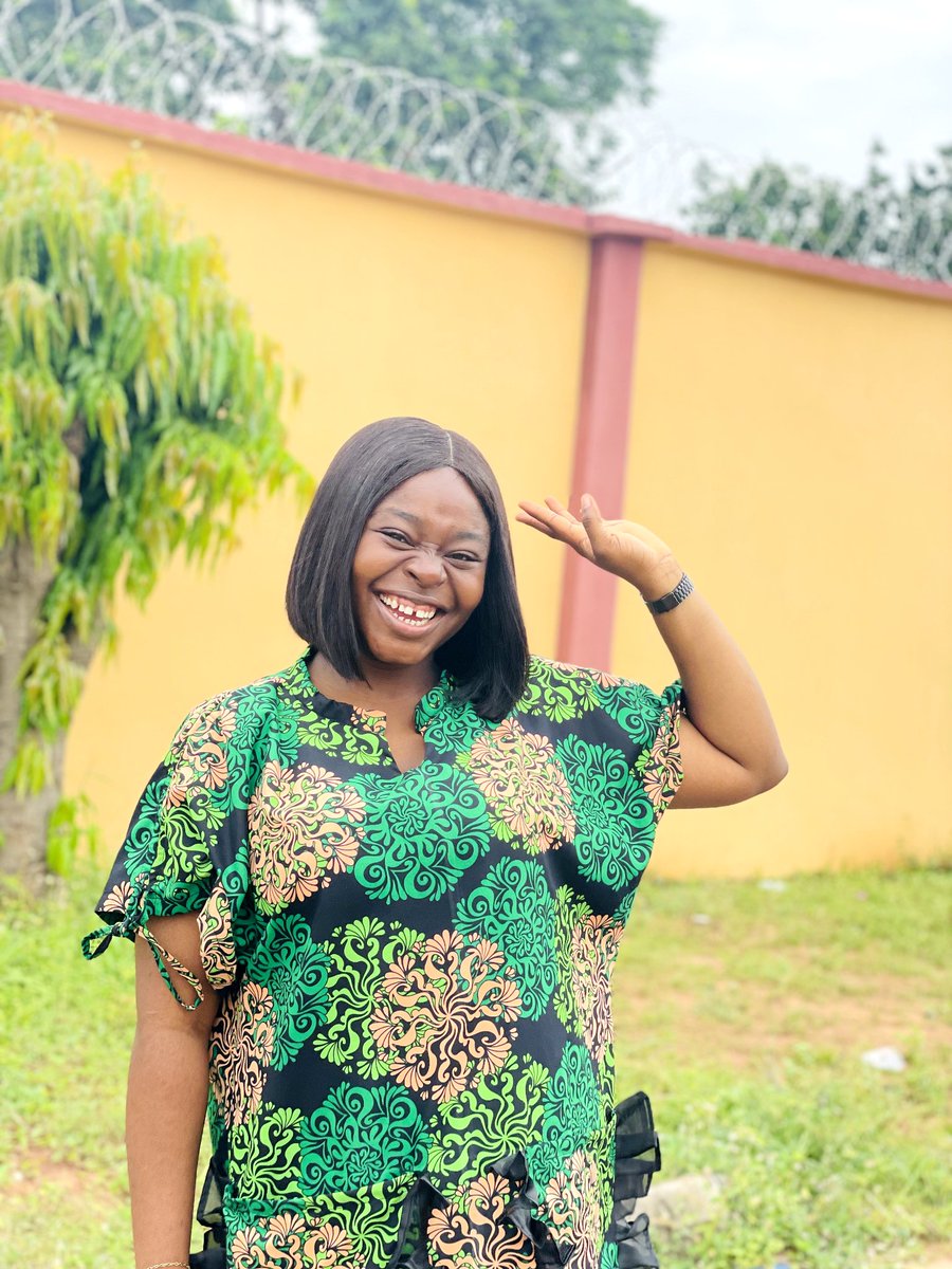 EjikeCassandra's tweet image. Happy Sunday 😍😍