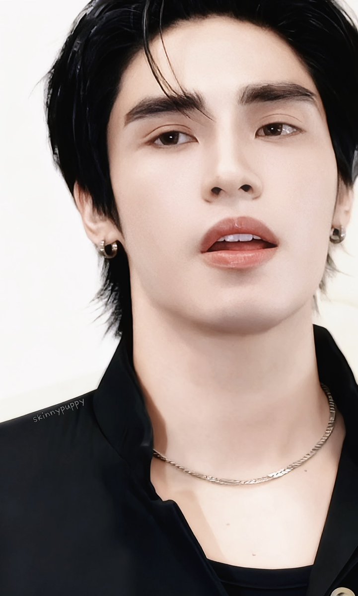 XZWY8's tweet image. หม่าม้า พุมพุมเป็นร้อนใน

 SIGNING EVENT WITH POOM #Poom1stFansignatNingbo #PoomxYizhuo #poompps