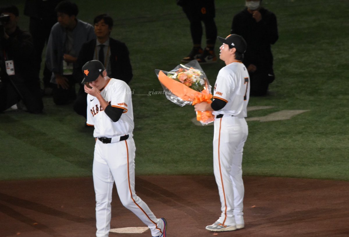 G党 坂本勇人3D Genesis 1枚 BBM 2021 GENESIS 坂本勇人 読売ジャイアンツ 01/50 50枚限定 3D