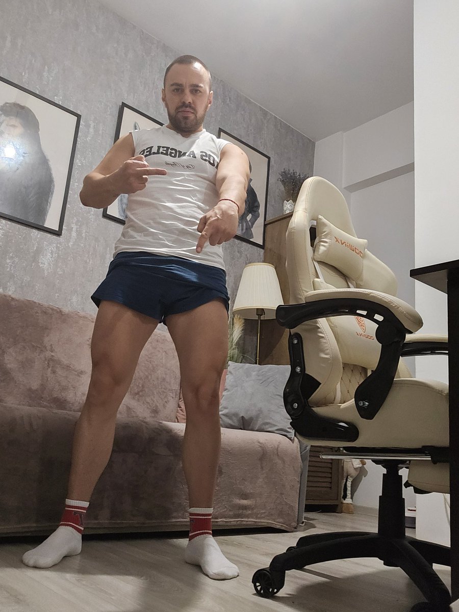 KingLazar tweet media