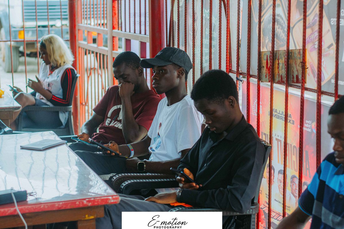 teeherry01's tweet photo. Pulled up for #RoqquCryptoConnect at UNIBEN!🔥
Vibes, blockchain talks, new faces & big moves loading.
We don’t just watch the future, we build it.🚀 Thank you @roqqupay @suioncampus @_0x_ace
@unibencrypto @socscuniben @StreetFlareNG_
@maddeningsmart #BlockchainAfrica https://t.co/mAH0MvHDM2