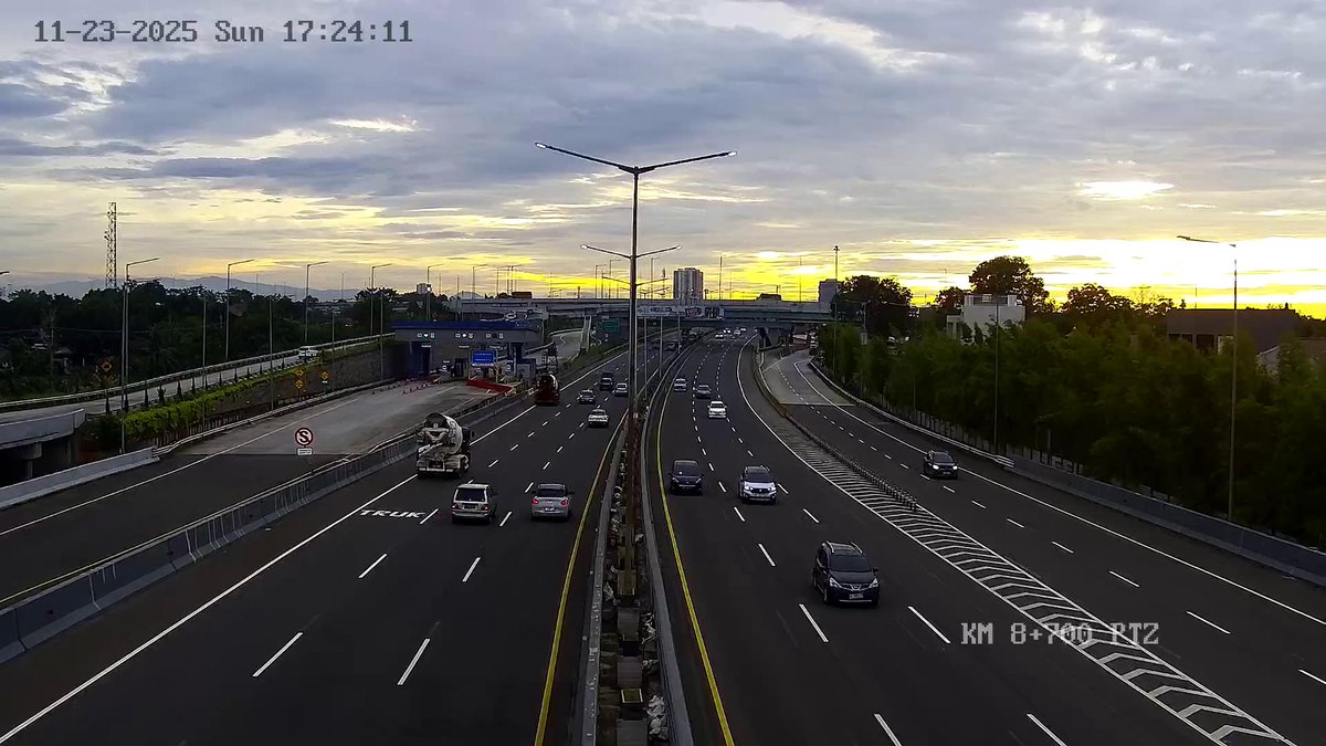 infotolbsd's tweet image. 17:24 WIB Ruas tol Pondok Aren-Serpong lalin lancar di kedua arah cuaca mendung, tertib berkendara dan utamakan selalu keselamatan anda.
@TMCPoldaMetro @NusantaraInfra @RadioElshinta