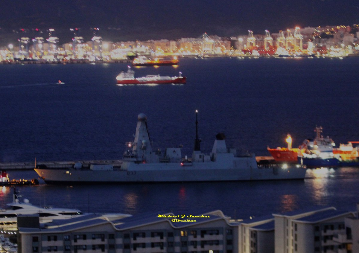 HMS Prince of Wales and Dauntless arriving in Gibraltar this morning in the final overseas visit of CSG25.

Escorted by HMS Cutlass.

HNoMS Roald Amundsen transited the Strait of Gibraltar ahead of them, and may be returning to Norway.

(Src: <a href="/key2med/">Michael J Sanchez</a>, <a href="/dparody/">David Parody 🇬🇮</a>, AIS)