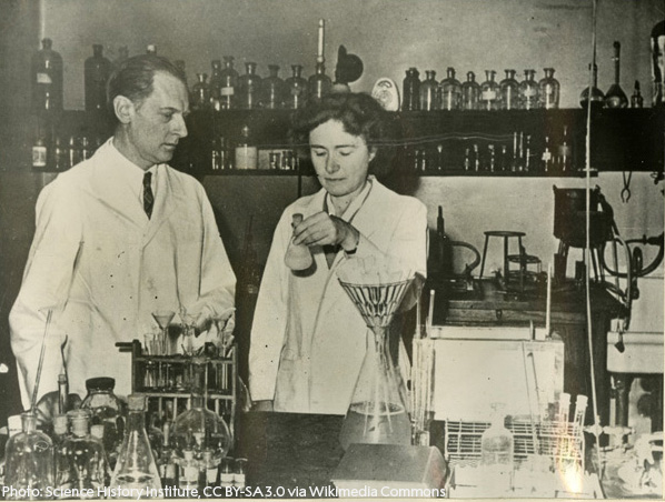 NobelPrize's tweet image. In medical school, Gerty Cori found two of her life’s passions: biochemistry and Carl Cori.  

She and Carl met in anatomy class and became inseparable. They shared the Nobel Prize in Physiology or Medicine 1947 for uncovering the process of cellular energy storage and release.…