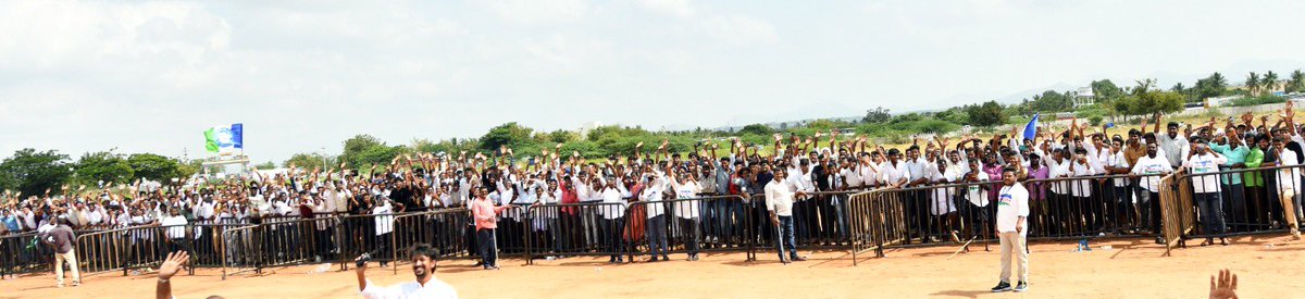 MPRAVEENREDDY13's tweet image. జగన్ మోహన్ రెడ్డి సెక్యూరిటీ టీం లో జాయిన్ అయిన మన్ ప్రీత్ @ManpreethReddyT 😂