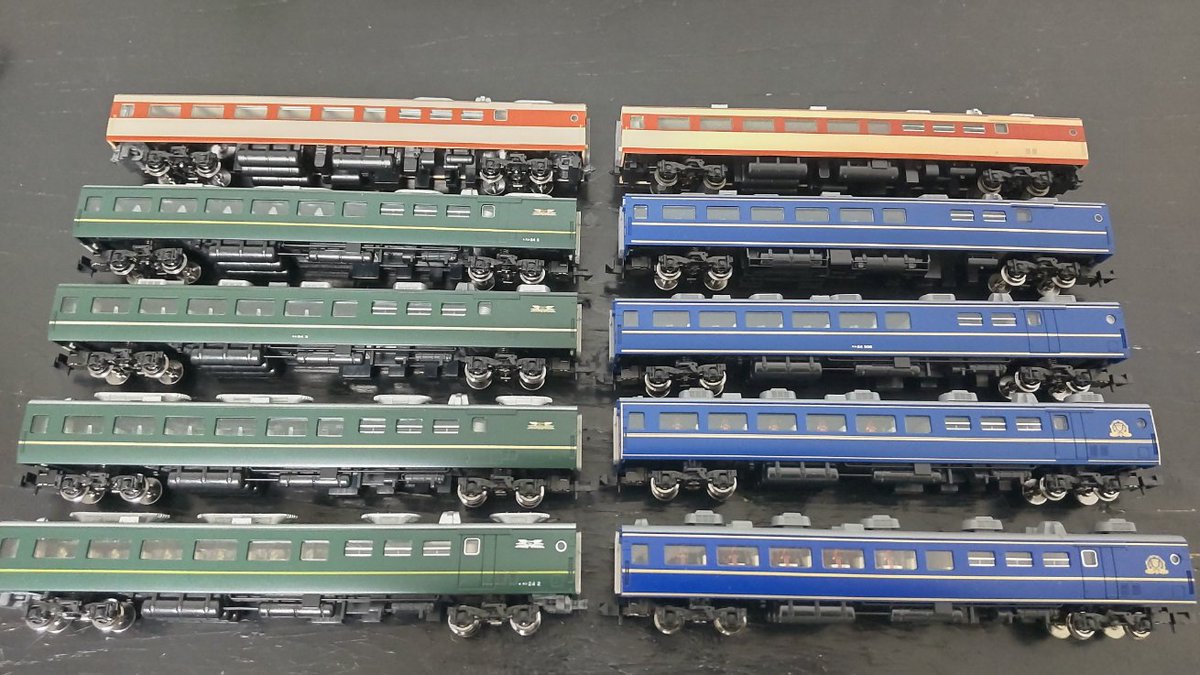 最近発売されたTOMIX北斗星混成編成のスシ24、完全新規とのことで過去