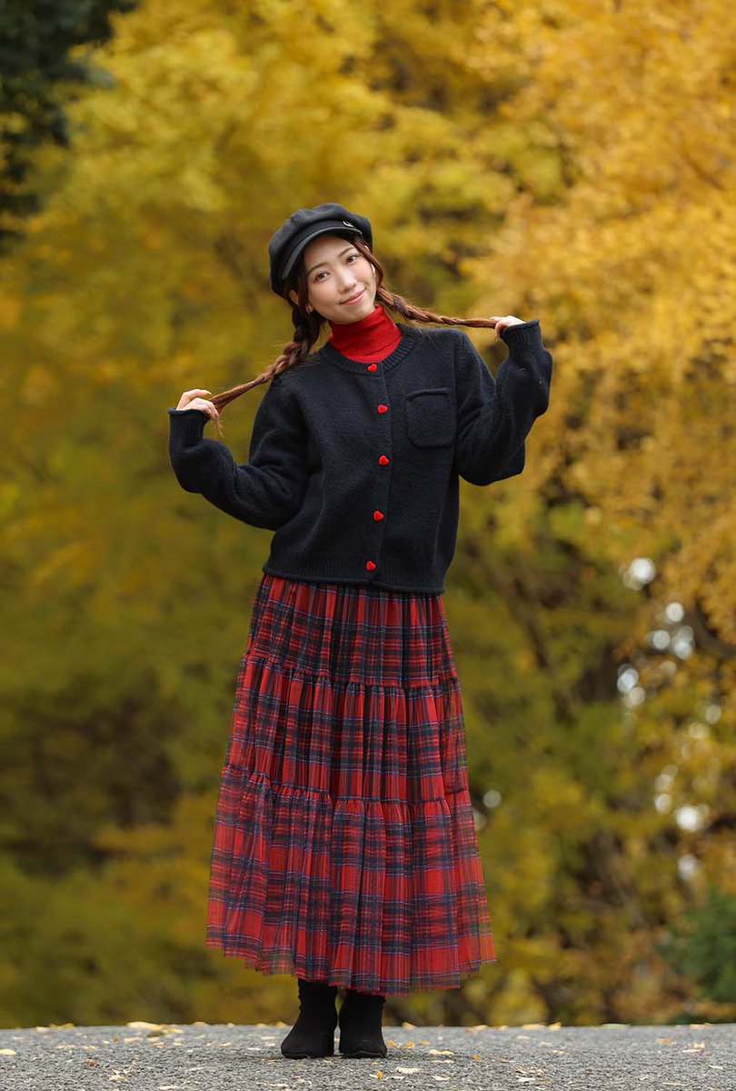 本日は木々の色づきが最高の公園で 工藤紗良さん(<a href="/sara_sara_k/">工藤紗良</a>)を撮影
病み上がりの身としてはちょいとハードでしたが楽しくリハビリできたかな

#リリュール撮影会：<a href="/relueur/">Relueur ☆リリュール撮影会☆</a>