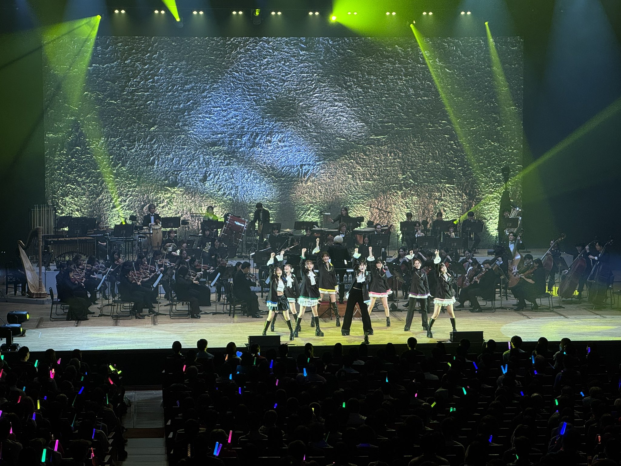 G6bu3TVa4AARYPu?format=jpg&name=large