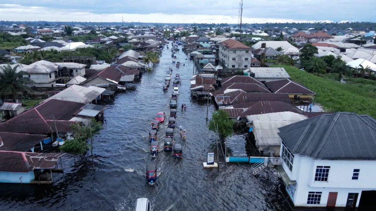 TonamiPlayman's tweet image. The Bayelsa state capital looks like this every rainy season, but tackling flooding is not a priority, let's build a 30,000 seat stadium instead. That's of much higher priority. A 🤡 state with 🤡 leaders.