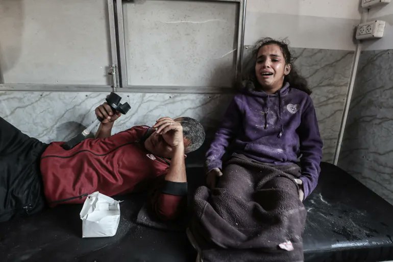 Israeli attacks in Gaza kill dozens, violating ceasefire as aid flows remain heavily restricted.

— in pictures aje.io/jm52ml