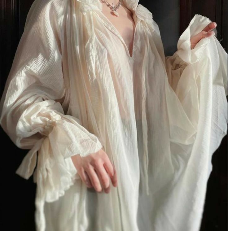 stolasluvr's tweet image. Blitzø in this.                                 Stolas in this.