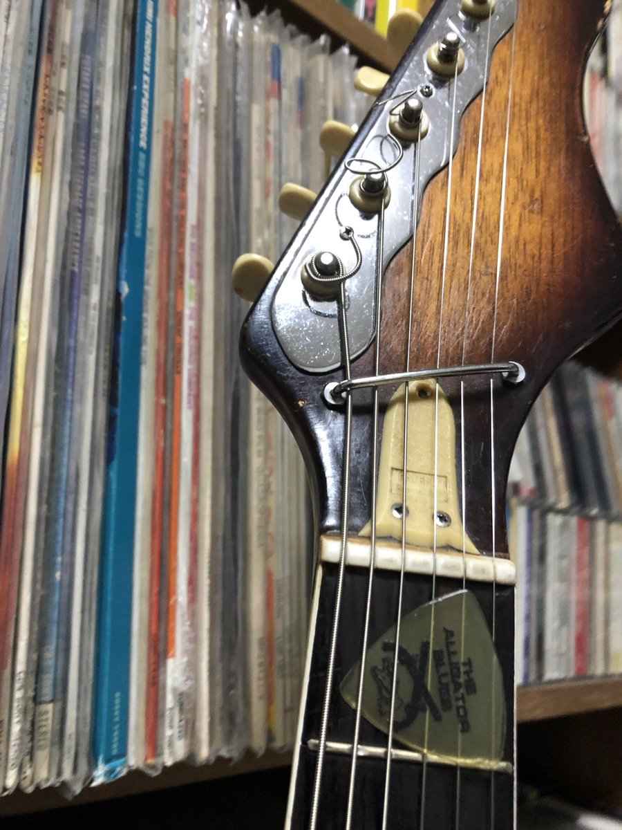 改めまして
昨日の前橋COOL FOOL GIG
2025年のワニ納めに相応しいライブが出来たと思います
それもアツく温かかったイベントのおかげ

みなさんに感謝して
2026年もワニりまくるぜ〜

最後のは
鳴りまくってしばしおやすみのジジイBe