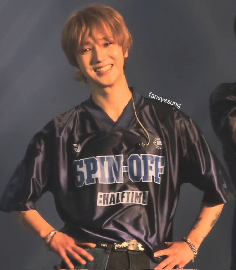 sujusapphire59's tweet image. 🚨TOP 100 | WHO IS THE MOST HANDSOME MAN IN THE WORLD IN 2025?

# 4🔼# 3   #YESUNG  😁💙

Keep voting as often as you can .. ▶️dabemepop.com/handsome/

@YESUNG_smtown @shfly3424 #SUPERJUNIOR