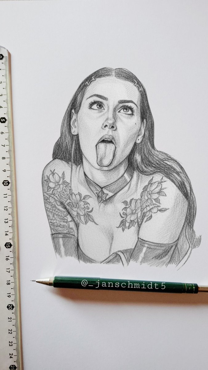 gooner_jan's tweet photo. Love drawing sexy women ✏️
They embrace true beauty ❤️
FOLLOW MY IG for more ➡️ https://t.co/JX2EDODs7B https://t.co/C0CbRBieh8