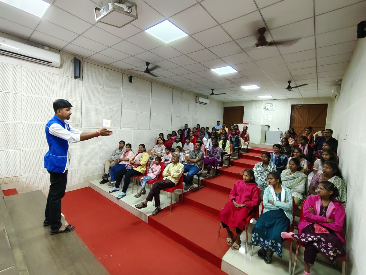 DSCDharampur's tweet image. Sparking curiosity with interactive experiments.
Glimpses from today’s Science Demonstration Lecture at @DSCDharampur a unit of @ncsmgoi @MinOfCultureGoI.

#sciencedemonstrationlecture #ScienceForAll #handsonscience #educationalactivities #InspiringYoungMinds