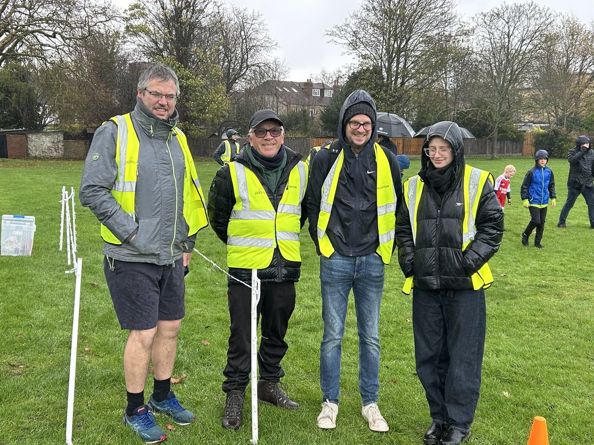 Enfield Town junior parkrun tweet media
