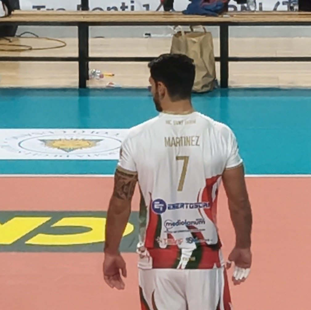 pamela202348's tweet image. Basta chiacchiere oggi buongiorno così siamo tutte pronte per sostenere il nostro capitano e la squadra cazzo facciamoci sentire 💪🏻🔥🔥 #helevier #prestinez