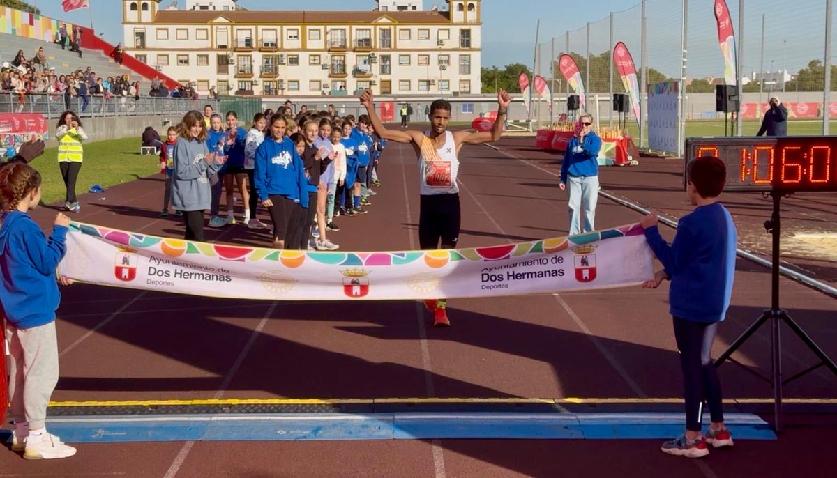 pacorodriguezdh's tweet image. Celebramos nuestra Media Maratón Tierra y Olivo del @aytodoshermanas en colaboración con @AtletismoOrippo , una cita referencia para el deporte de la provincia. Enhorabuena a Redouan Nouini y Mónica Gutiérrez Pagador que han volado arropados por nuestras vecinas y vecinos.