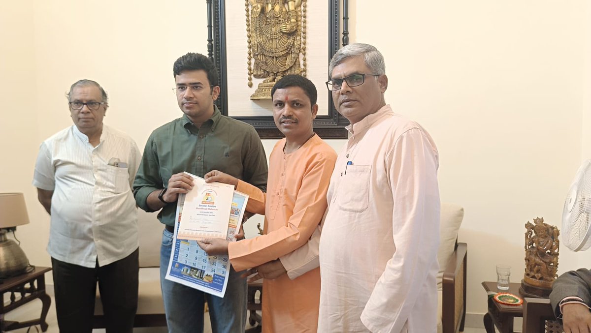 Mohan_HJS's tweet image. An official invitation was presented to Bengaluru South MP @Tejasvi_Surya  for the Sanatan Rashtra Shankhnad Mahotsav to be held on 13–14 December at Bharat Mandapam, Pragati Maidan, New Delhi.

🚩 A grand confluence of culture, heritage &amp;amp; national spirit awaits!
@UdayMahurkar