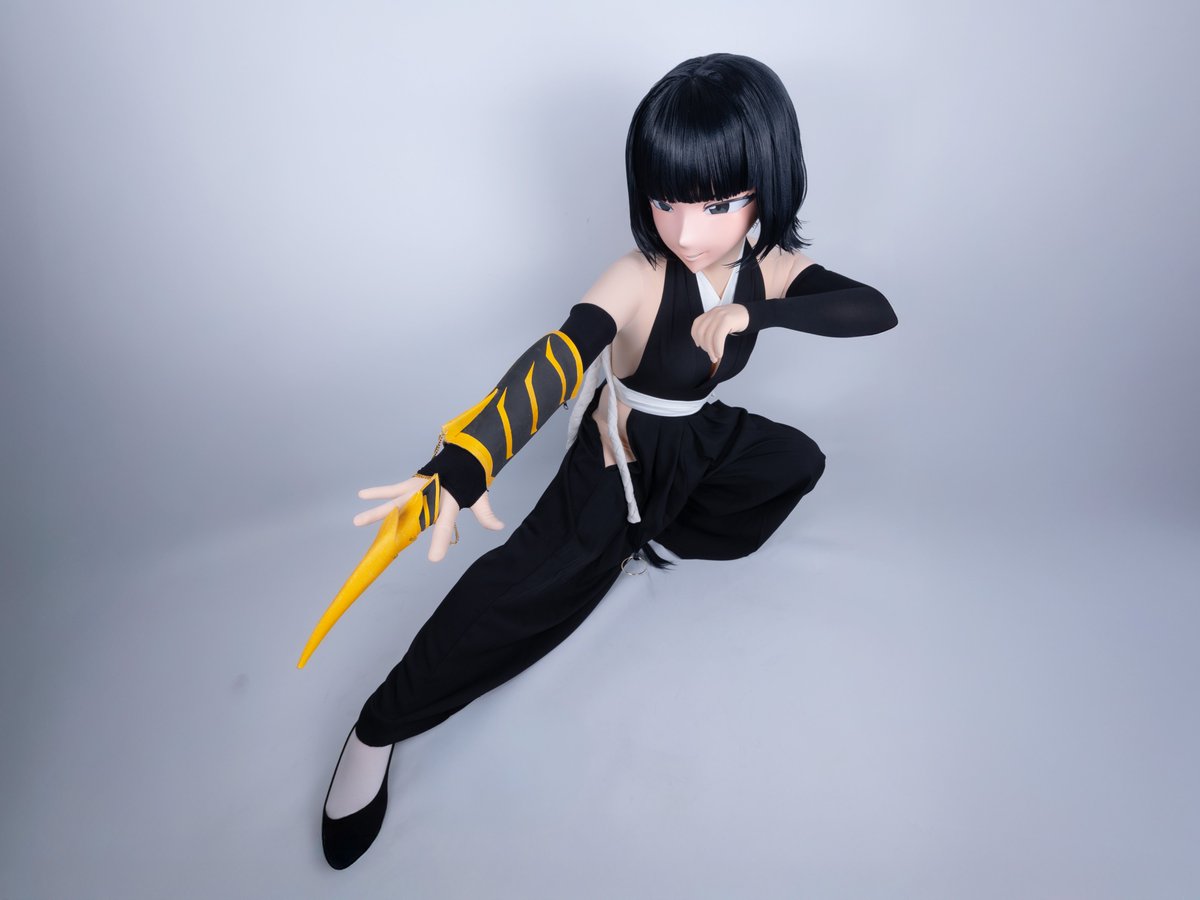 「尽敵螫殺、雀蜂。」

「BLEACH」の二番隊隊長、砕蜂をお迎えしました！！！
これからもよろしくお願いします~🤗

Character : 砕蜂 「BLEACH」
Mask : <a href="/Studio_RonMaca/">STUDIO RONMACA</a> 

#着ぐるみ #kigurumi  
#ブリーチ #BLEACH #砕蜂 #SoiFon  #suifeng