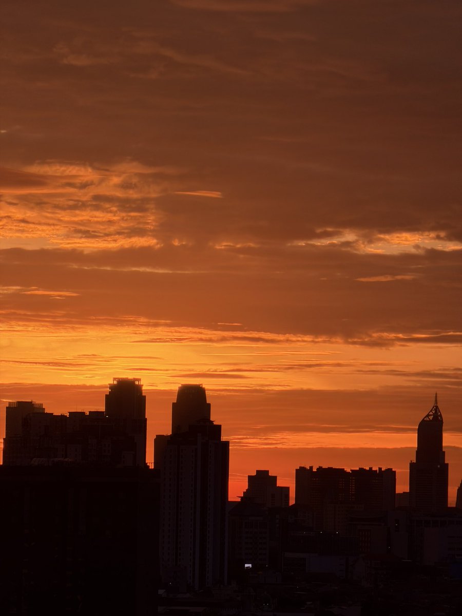 thisiskiddo's tweet image. 🌅