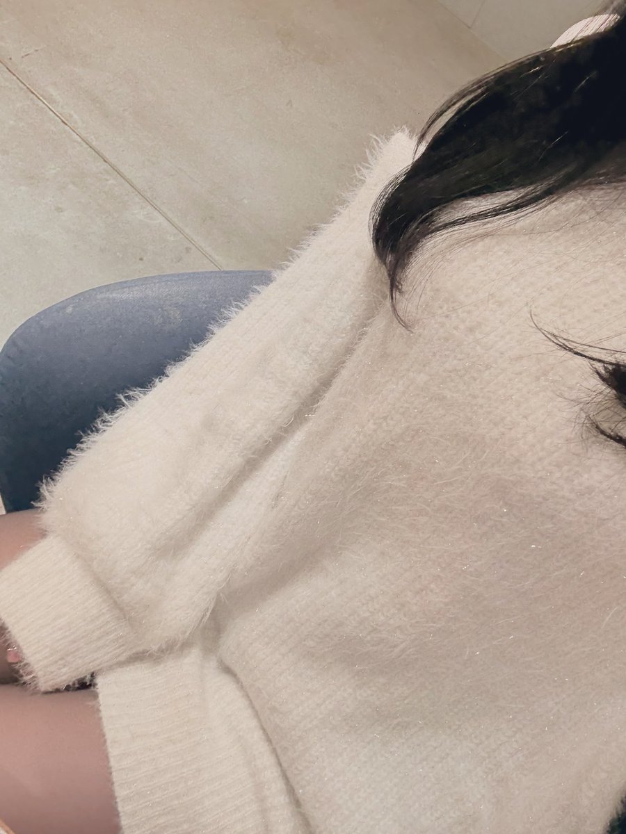 あまりにも食べましたŧ‹”ŧ‹”( ‘ч’ )ŧ‹”ŧ‹”
冬だからふわふわの真っ白コーデにした🐻‍❄️
今はパイプオルガンの音色と遊んでます