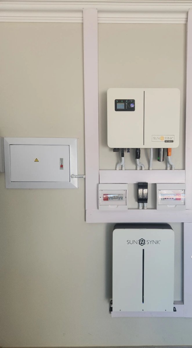 OffGdynamics's tweet image. If you have 2 bedroom house 
Generate your own reliable electricity using solar

3kw inverter 
5.6kwh battery 
4pcs 585w panels Accessories
Accessories and installation 

Ke’s 260,000

Book us now

0758 647 084