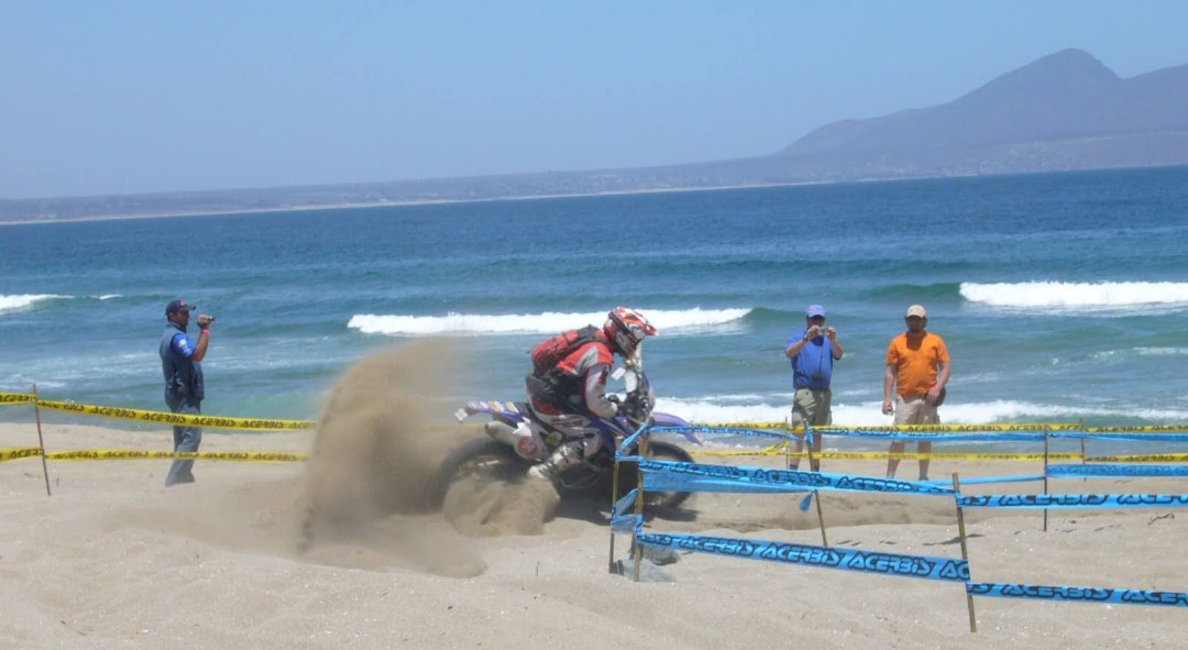 ishige450enduro's tweet photo. #ISDE チリ大会の思い出が、#AmazonPhoto さんからたくさんキタ━━━(≧∀≦)ノ━━━ !!!!! https://t.co/WgwT1uKVv9