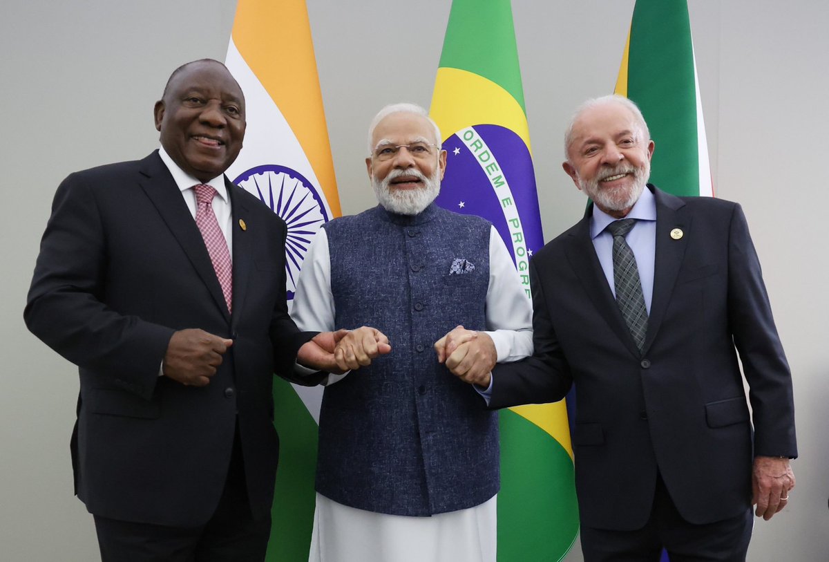 NDTVProfitIndia's tweet image. #PMModi participates in IBSA Leaders’ meeting, chaired by Brazilian President Luiz Inácio Lula da Silva and hosted by President of South Africa Cyril Ramaphosa, in Johannesburg.

For the latest news and updates, visit: ndtvprofit.com