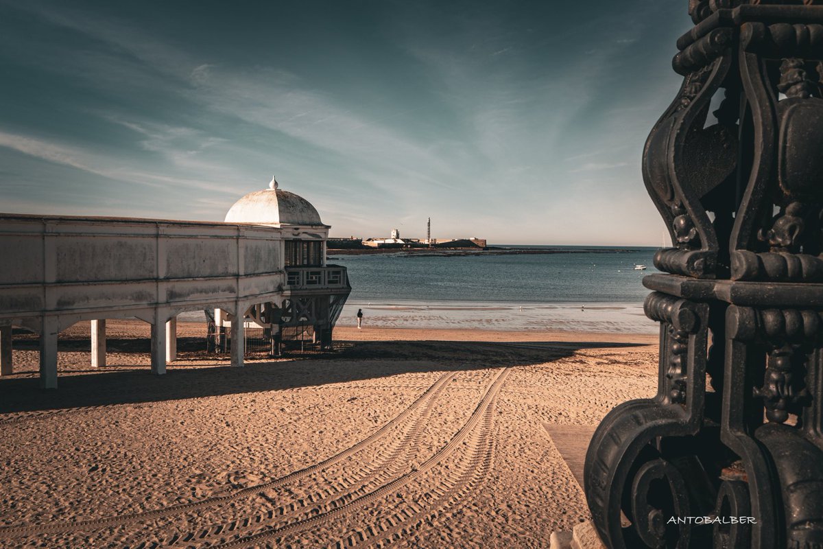 antocoleta67's tweet image. Así es Cádiz desde mi objetivo. 📸📸📸🌅🌅🌅