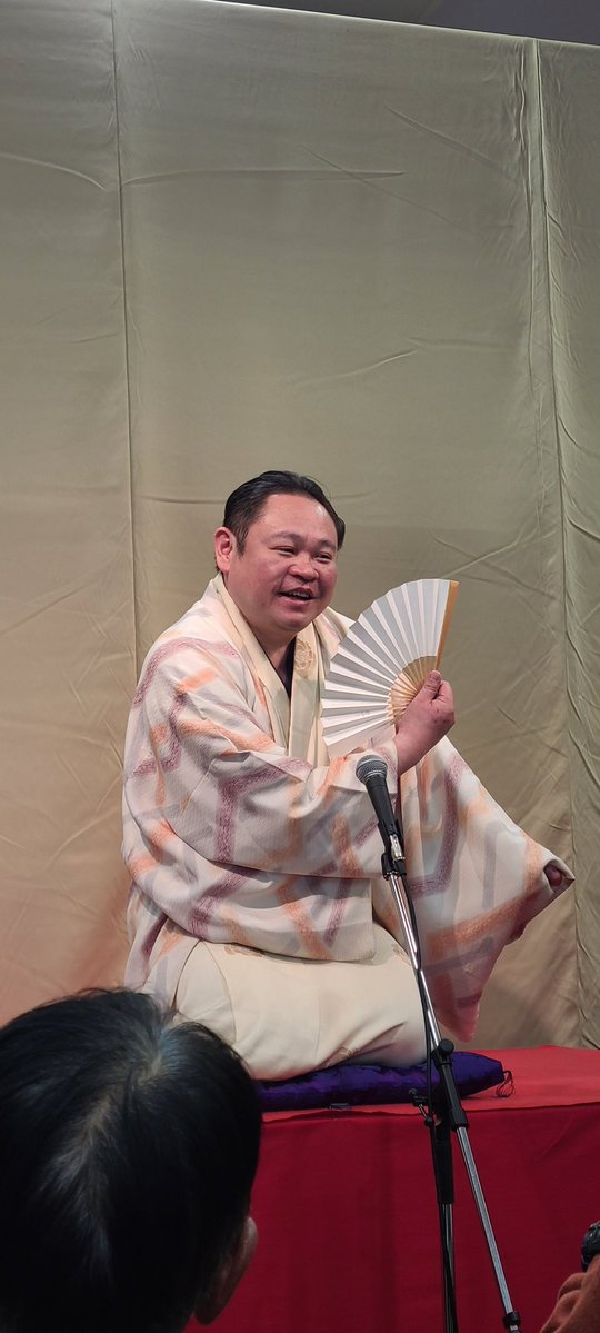 cfujii0810's tweet image. 鈴々舎馬るこ 独演会 in光がんざき亭     Be st.催事場
がんざき亭はお久しぶりの馬るこさん、おかえりなさい。
山口弁の落語、大ウケ。
がんざき亭で聴く落語が一番好き。会場の広さ、演者さんの声、汗までバッチリわかる。よく笑った！
#光がんざき亭 
#鈴々舎馬るこ
#落語