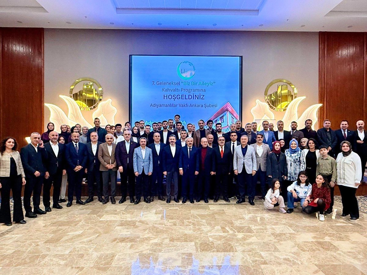 Bugün Adıyamanlılar Vakfı Ankara Şubesi’nin düzenlemiş olduğu 7. Geleneksel “Biz Bir Aileyiz” Kahvaltı Programında hemşerilerimizle bir araya gelmenin mutluluğunu yaşadık.

Memleketimizin değerleri etrafında birlik, beraberlik ve dayanışma ruhunu güçlü bir şekilde hissettiğimiz