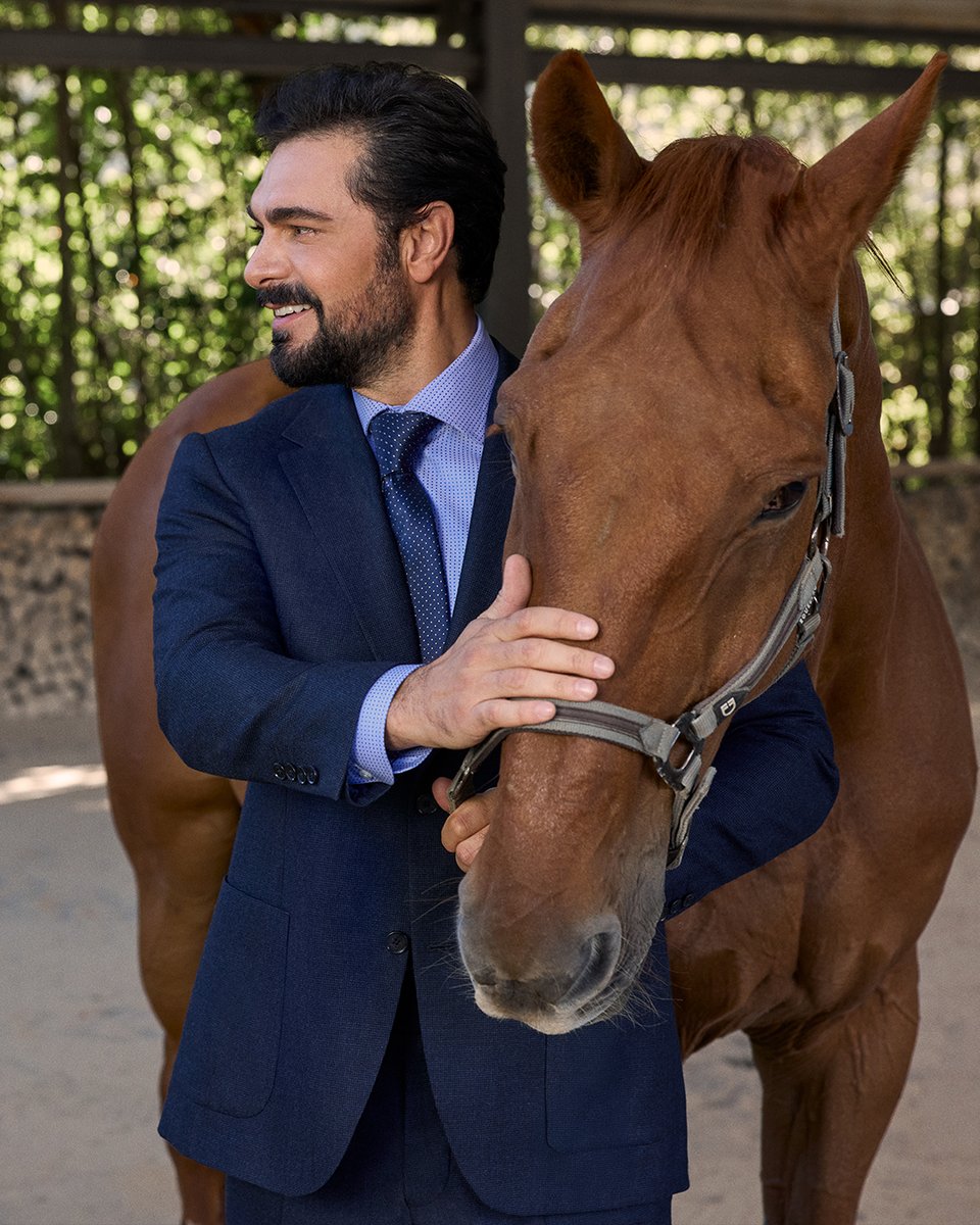 Kendini anlatmak için kelimelere gerek yok.

Bisse Erkeği, görünüşüyle konuşur.

#Bisse #SanatınGiyilebilirHali #BisseErkeği