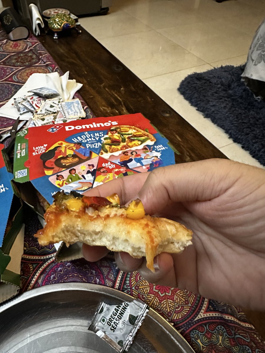 chanakyashivam's tweet photo. @dominos_india the pizza delivered is with burnt mushrooms, no cheese in cheese burst and rough dry taste what to do now the no. Of store says it’s not registered https://t.co/csVnMBJuAN