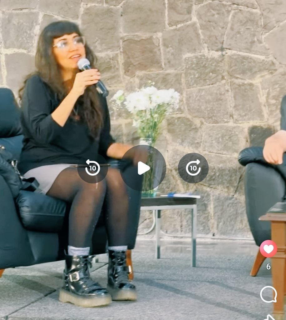 patipenaloza's tweet image. ¿Es importante la #DOCUMENTACIÓN del ROCK hecho en MÉXICO? ¿Está decayendo tan romántica tarea?
⚫ACÁ,COMPLETA (01:10:00)  acortar.link/j7LSjE, la MESA sobre Historia del #RockMexicano.
⚫Buenas reflexiones de Rodrigo Farías, Federico Rubli,Sr González, Alex Glez.
Yo modero✨