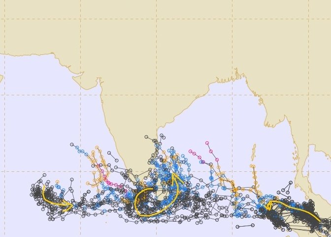 Multiple solutions for upcoming weather system (probable #Cyclonesenyar), >2  circulations complicating the scenario, expecting clear picture in 3 days.