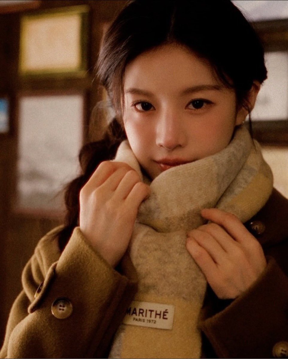 ㅤㅤㅤ
𝒯𝘰  𝘬𝘯𝘰𝘸  𝘩𝘦𝘳  𝘪𝘴  𝘵𝘰  𝘨𝘭𝘪𝘮𝘱𝘴𝘦   𝘵𝘩𝘦   𝘪𝘯𝘧𝘪𝘯𝘪𝘵𝘦
𝘱𝘰𝘴𝘴𝘪𝘣𝘪𝘭𝘪𝘵𝘪𝘦𝘴  𝘰𝘧  𝘢  𝘸𝘰𝘳𝘭𝘥  𝘴𝘩𝘢𝘱𝘦𝘥  𝘣𝘺  𝘭𝘰𝘷𝘦
𝘢𝘯𝘥    𝘪𝘮𝘢𝘨𝘪𝘯𝘢𝘵𝘪𝘰𝘯.    ⁺     ꔫ      ଓ    .   𔓕ㅤ🥟
ㅤ