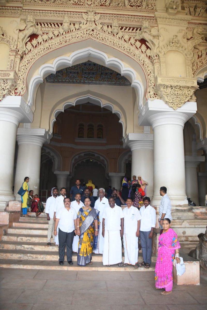 PremallathaDmdk's tweet image. பழமையும் புனிதமும் கலந்த ,திருமலை நாயக்கர் மஹால்
மதுரை வந்தால் இங்கு வராமல் போகவே முடியாது! 

#madhurai #premalathavijayakanth #dmdk