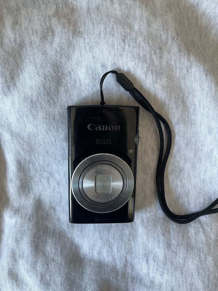 son090422's tweet photo. 📸Canon ixus 145 (รุ่น K‘วิว)
ทำงานเต็มระบบ ซูมลื่นไม่มีฝุ่น แฟลชติด หน้าจอดี
💰ราคา: 4190
📌อุปกรณ์: ตัวเครื่อง แบต ที่ชาร์ต เมมการ์ด
📌ตำหนิ: จุกยางหาย บอดี้มีรอยเล็กน้อย เลนส์มีรอยแมวข่วน (ไม่มีผลต่อภาพค่า)
📮 ส่งฟรีหรือนัดรับแถวพระราม9,อโศก,ห้วยขวาง https://t.co/ipz43H1OqQ