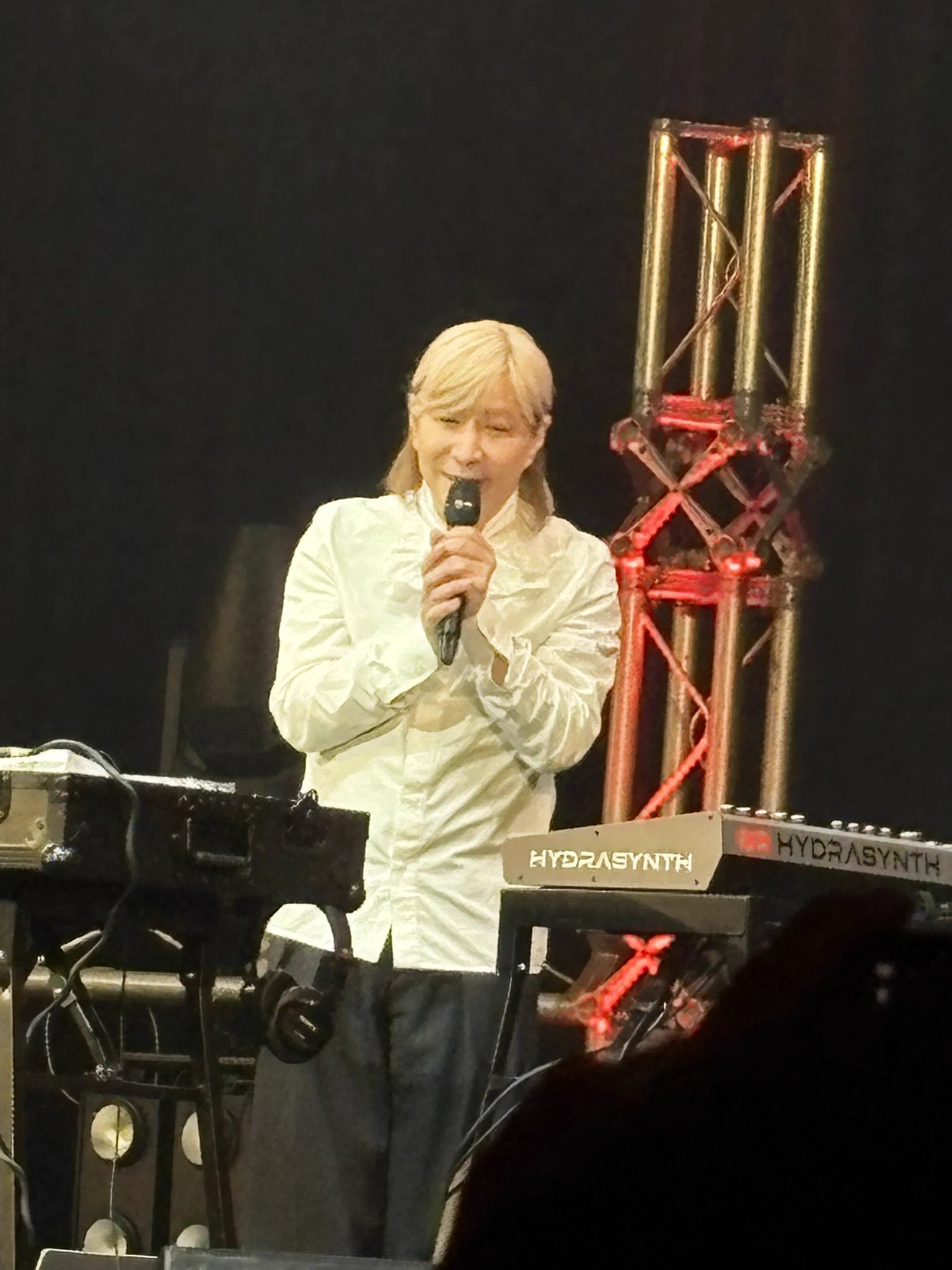小室哲哉のファンミーティングがZepp Hanedaで大盛況に