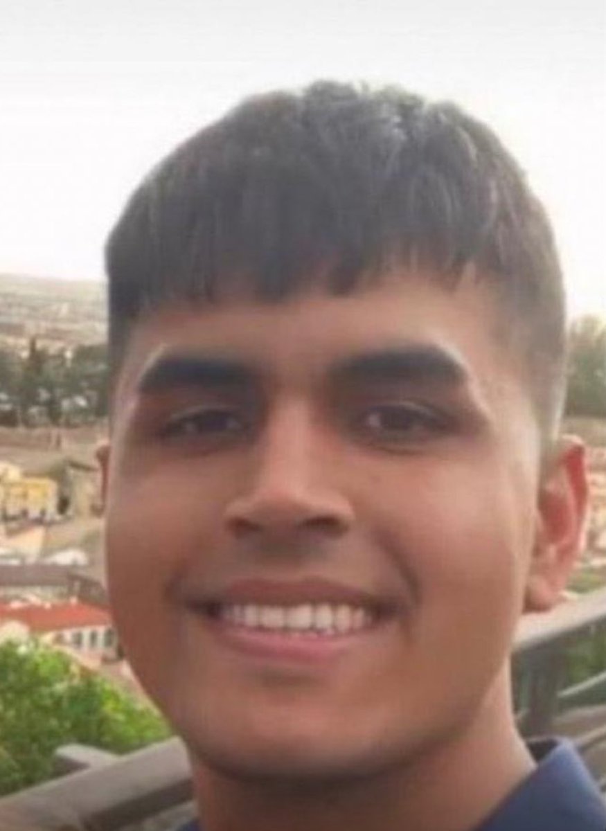 No olvidemos que tener  "📍Spain "  en el perfil no descarta tener esta cara.