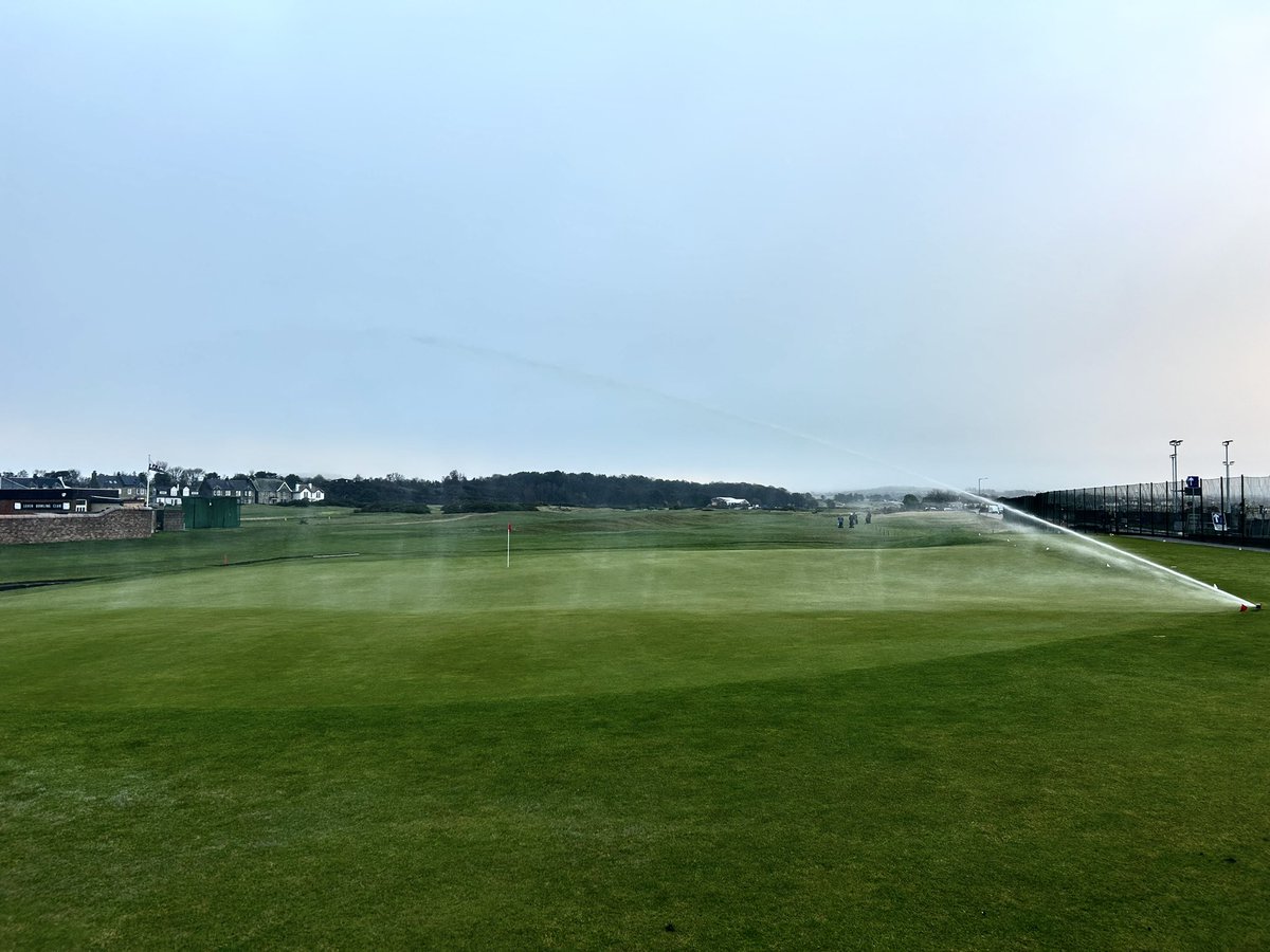 Leven_links's tweet image. 1/2 The phased irrigation install is now complete. 
The new design and spec of pipework is showing its worth, with the impressive coverage over one of our largest greens here on the Links.