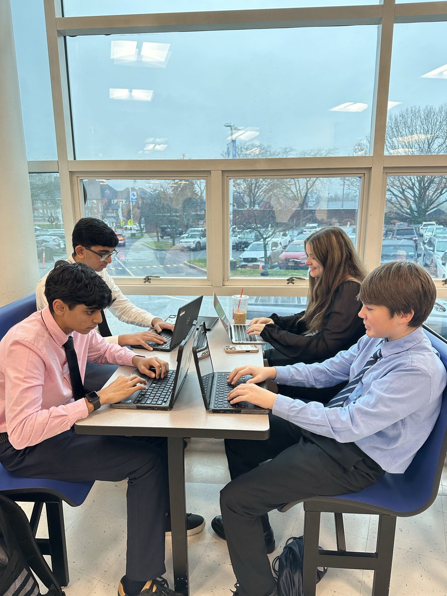 HistoryOperator's tweet photo. The @BBPSchools Debate Team began its tournament season. Yesterday, we competed at the LIFA debate tournament at Schreiber HS. They debated “Resolved: The United States federal government should require technology companies to provide lawful access to encrypted communications.” https://t.co/1mqGYFYxGU